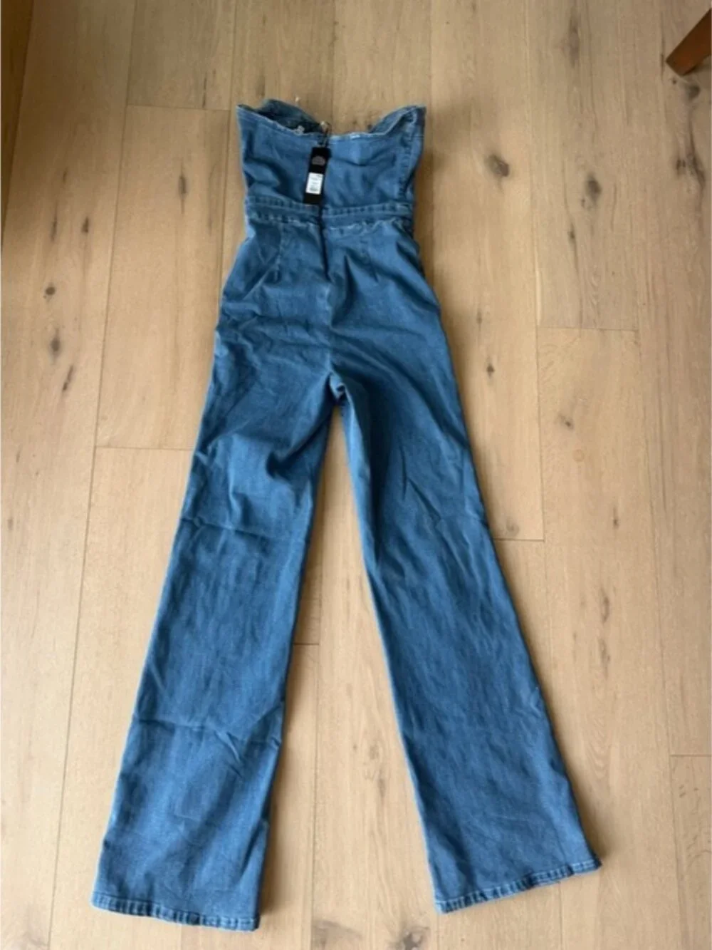 Fashion Nova Feeling Twirly Denim Jumpsuit Medium Wash Small Strapless Wide Leg - Picture 7 of 9